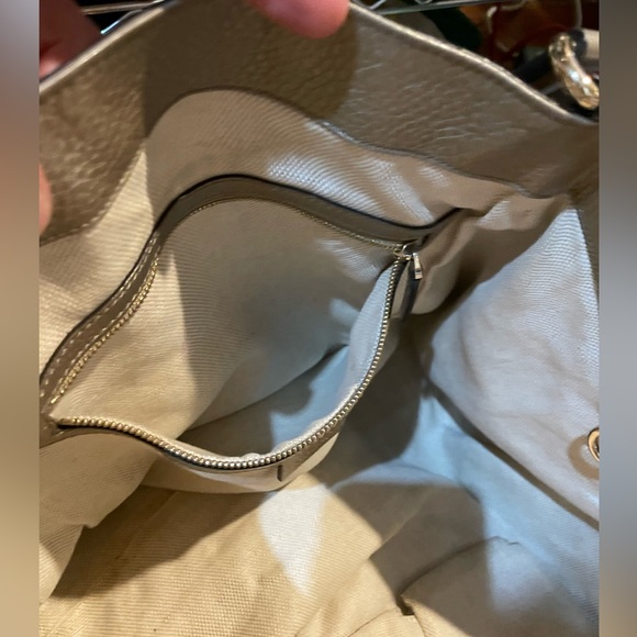 GUCCI SOHO BAG LARGE SIZE IN GOLD PEBBLED LEATHER WITH TASSEL & MATCHING WALLET - Picture 9 of 16